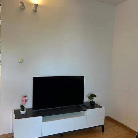 Modern Luci Apartment