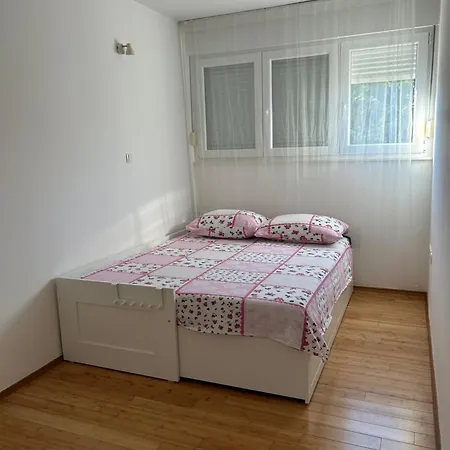 Modern Luci Apartment