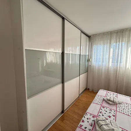 Apartment Modern Luci *